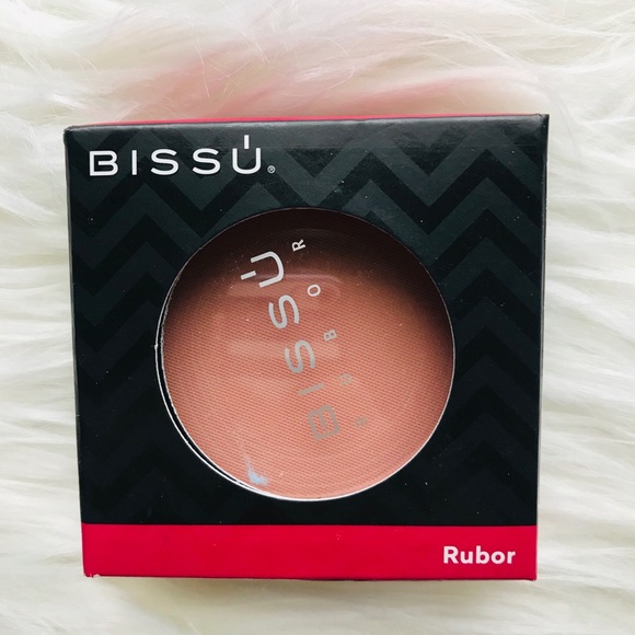 Blush - Picture 2 of 3